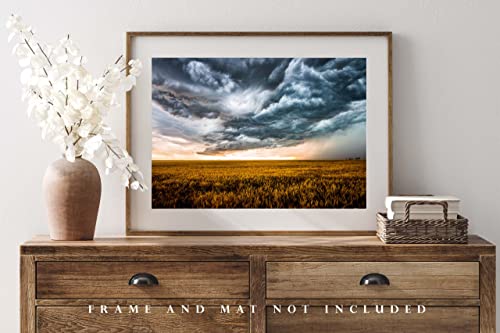 Снимка на гръмотевична буря, Принт (без рамка), Изображението на гръмотевична буря облаци, клубящихся над Кехлибар пшеничным поле